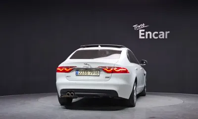 Jaguar XF 2018, 79148 км, за 5795.4 USD