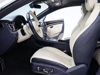 Bentley Continental 2020, 49800 км, за 277805.09 USD