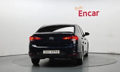 Hyundai Avante 2019, 54478 км, за 7811.47 USD