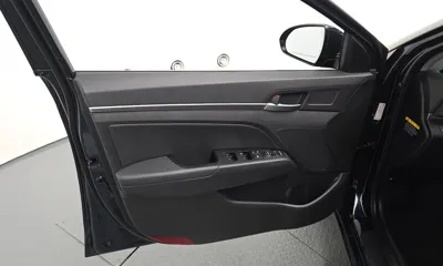 Hyundai Avante 2019, 54478 км, за 7811.47 USD - фото 24