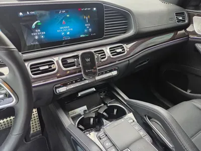 Mercedes-Benz GLE-Class 2023, 43523 км, за 53498.75 USD - фото 8