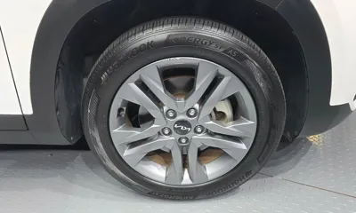 Kia Seltos 2022, 26884 км, за 11946.96 USD - фото 21