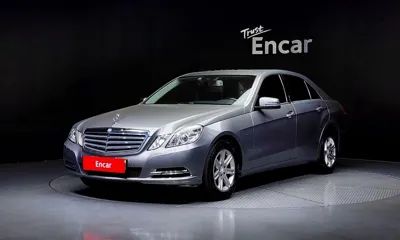 Mercedes-Benz E-Class · 2012 год