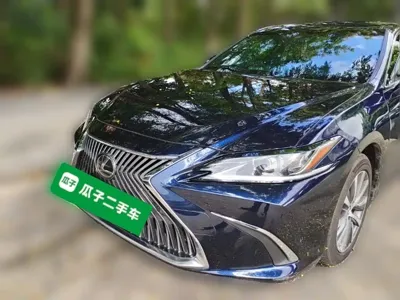 Lexus ES 2021, 187000 км, за 17431.68 USD