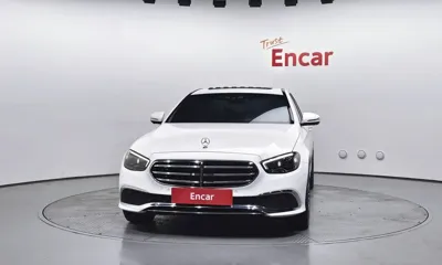 Mercedes-Benz E-Class 2022, 22989 км, за 26977.82 USD