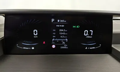 Hyundai Staria 2024, 23550 км, за 34238.38 USD - фото 8
