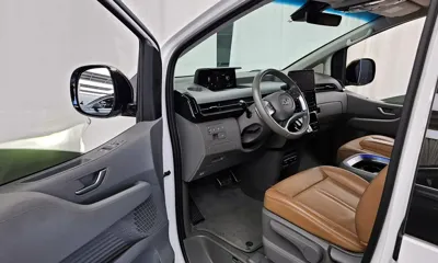 Hyundai Staria 2024, 23550 км, за 34238.38 USD - фото 10