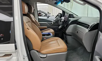 Hyundai Staria 2024, 23550 км, за 34238.38 USD - фото 11