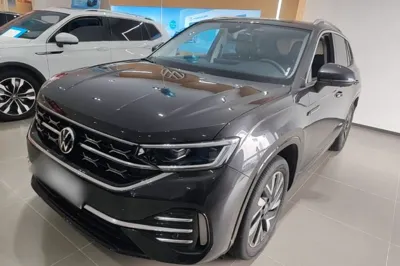 Volkswagen Tayron · 2023 год