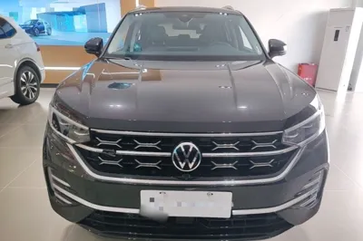 Volkswagen Tayron 2023, 63300 км, за 18127 USD
