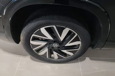 Volkswagen Tayron 2023, 63300 км, за 18127 USD - фото 11