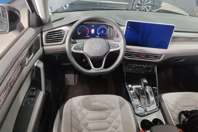 Volkswagen Tayron 2023, 63300 км, за 18127 USD - фото 18
