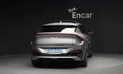 Kia EV6 2022, 97888 км, за 20152.11 USD