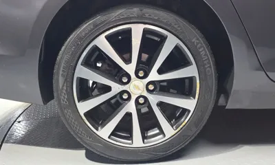 ChevroletGMDaewoo Malibu 2015, 105141 км, за 2600.27 USD