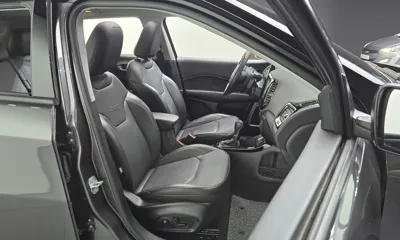 Jeep Compass 2021, 23157 км, за 14798.74 USD - фото 12