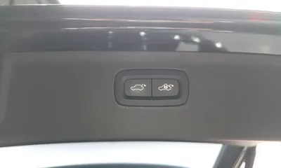 Volvo XC90 2021, 120469 км, за 32162.6 USD - фото 20