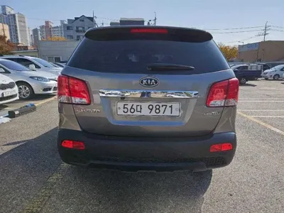 Kia Sorento 2011, 117600 км, за 4529.34 USD