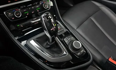 BMW 2-Series 2020, 96347 км, за 7817.59 USD - фото 9