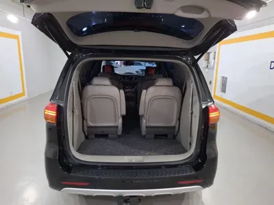 Kia Canival 2017, 121728 км, за 8923.86 USD - фото 8
