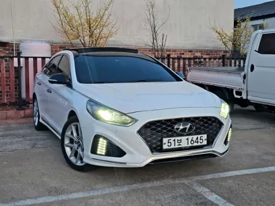 Hyundai Sonata 2018, 169616 км, за 8125.85 USD