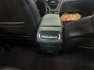 Cadillac XT6 2021, 60000 км, за 21756.63 USD - фото 9