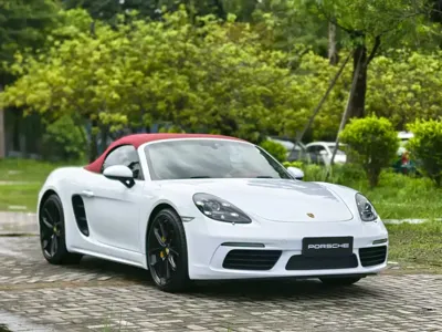 Porsche 718 2016, 100000 км, за 35019.92 USD