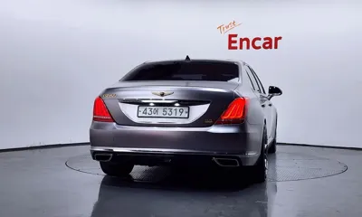 Genesis EQ900