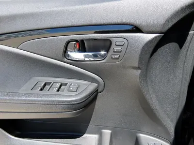 Honda Pilot 2017, 120545 км, за 9556 USD - фото 11