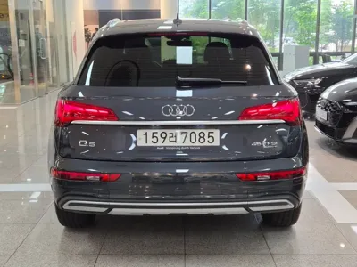 Audi Q5 2023, 16900 км, за 26058.65 USD