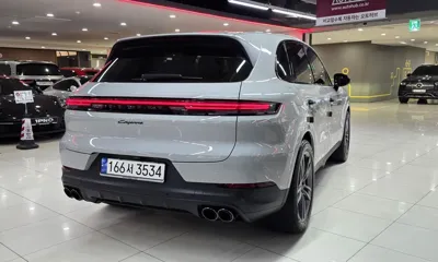 Porsche Cayenne 2024, 16970 км, за 89864.78 USD - фото 6