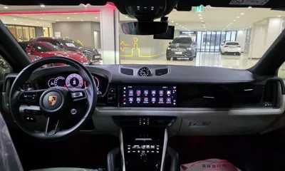 Porsche Cayenne 2024, 16970 км, за 89864.78 USD - фото 9