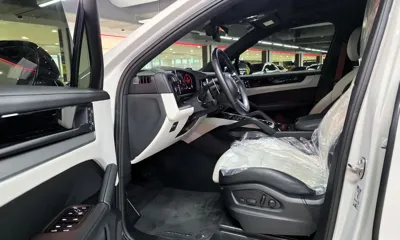 Porsche Cayenne 2024, 16970 км, за 89864.78 USD - фото 10
