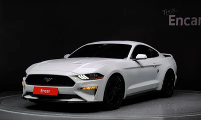 Ford Mustang · 2021 год