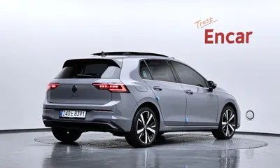 Volkswagen Golf 2025, 15120 км, за 65140.1 USD