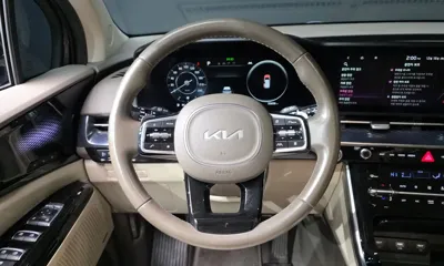 Kia Canival 2023, 55838 км, за 24437.07 USD - фото 13