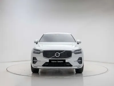 Volvo XC60 2025, 8908 км, за 36429.9 USD