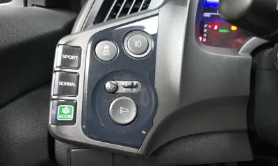 Honda CR-Z 2012, 184546 км, за 2930.26 USD - фото 16