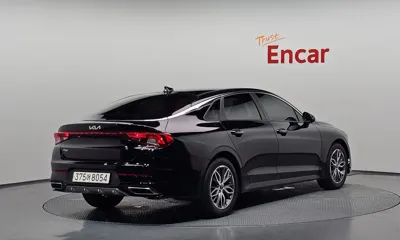 Kia K5 2022, 105336 км, за 10896.68 USD