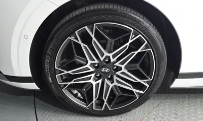 Hyundai Grandeur 2023, 61298 км, за 23354.17 USD