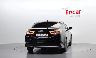Kia K5 2015, 141533 км, за 4985.55 USD
