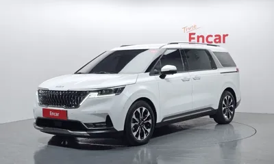 Kia Canival · 2023 год