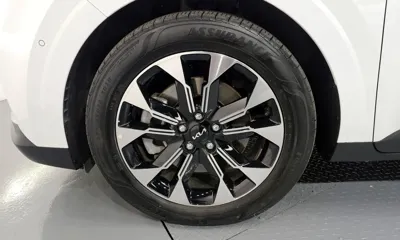 Kia Canival 2023, 32708 км, за 25945.86 USD