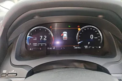Toyota Camry 2021, 30800 км, за 18739 USD - фото 11