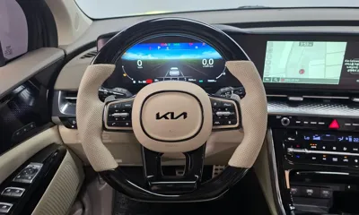 Kia Canival 2023, 73924 км, за 24681.63 USD - фото 13