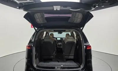 Kia Canival 2023, 73924 км, за 24681.63 USD - фото 20