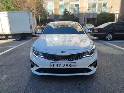 Kia K5 2019, 61800 км, за 11093.61 USD