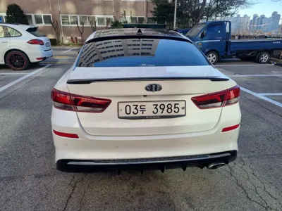 Kia K5 2019, 61800 км, за 11093.61 USD