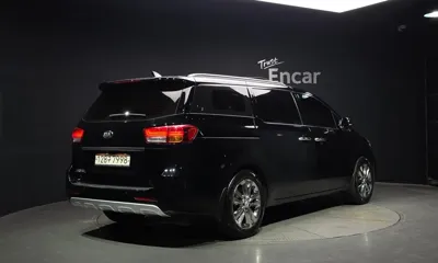 Kia Canival 2018, 108382 км, за 8334.96 USD