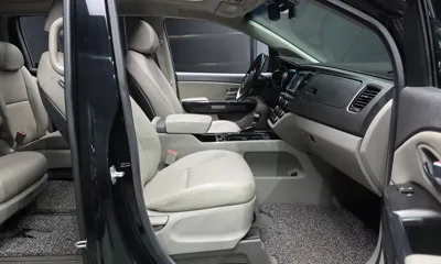 Kia Canival 2018, 108382 км, за 8320.87 USD - фото 11