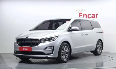 Kia Canival · 2020 год